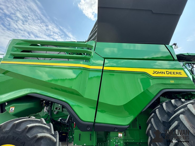 2023-john-deere-x9-1000-image-20