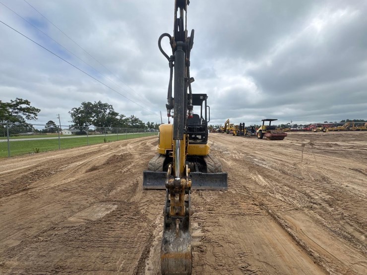 2015-caterpillar-305e2-cr-image-3