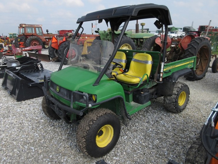 john-deere-gator-image-1