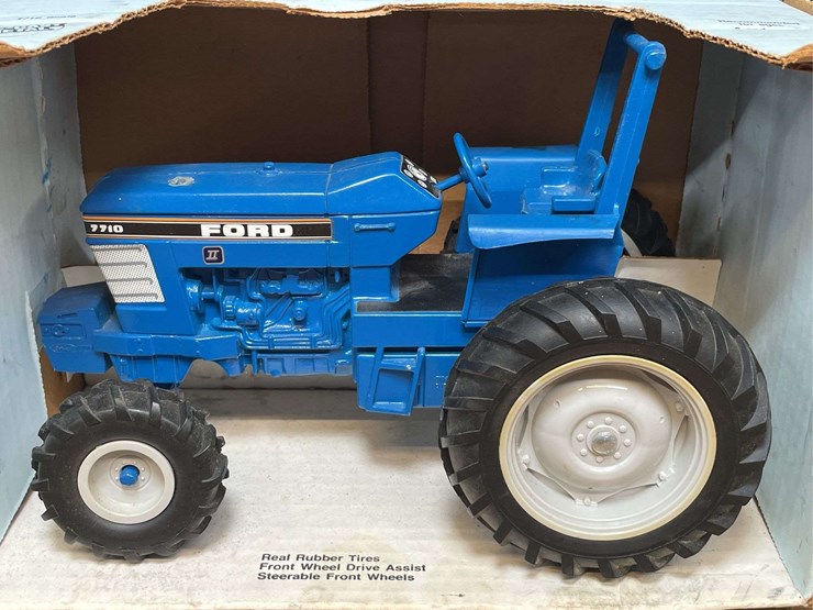 1/16-ford-7710-ii-nib-ertl-image-2