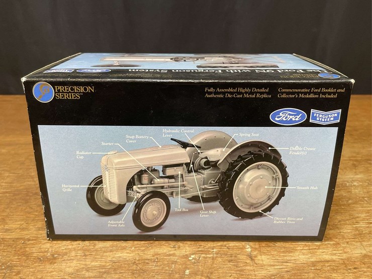 1/16-ford-9n-precision-nib-ertl-image-12