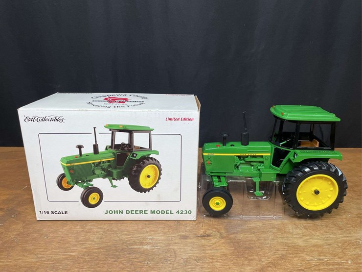1/16-john-deere-4230-2004-wisconsin-nib-ertl-image-1
