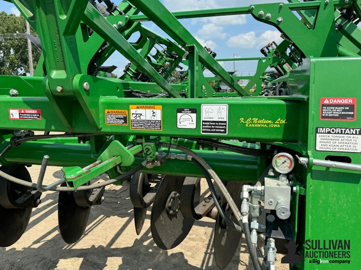 2017-john-deere-2730-image-13