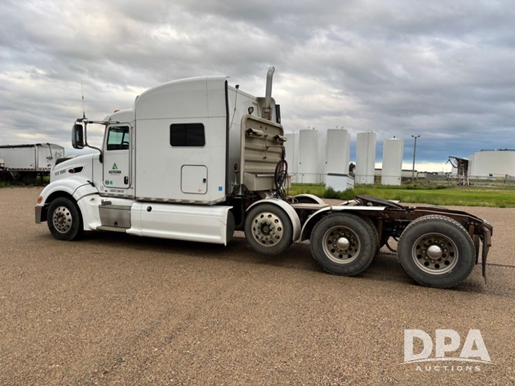 2012-peterbilt-386-image-14