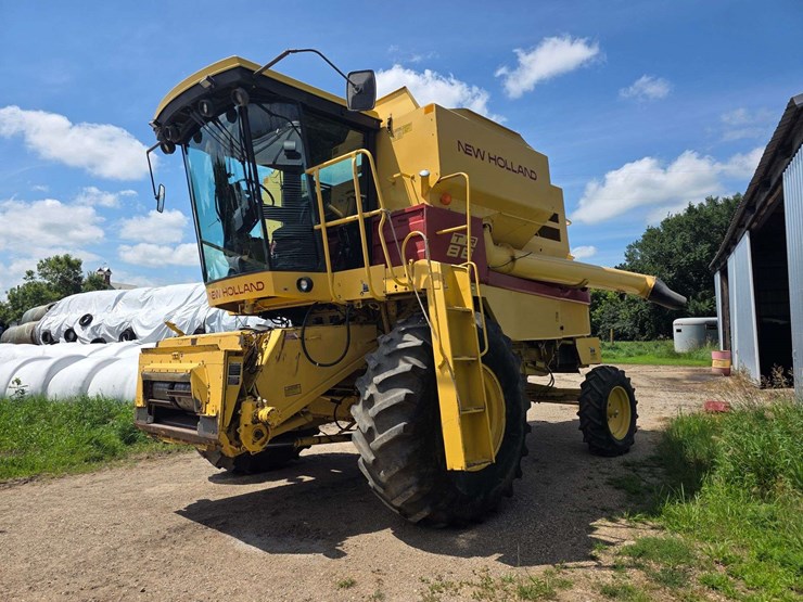 1988-new-holland-tr86-image-2