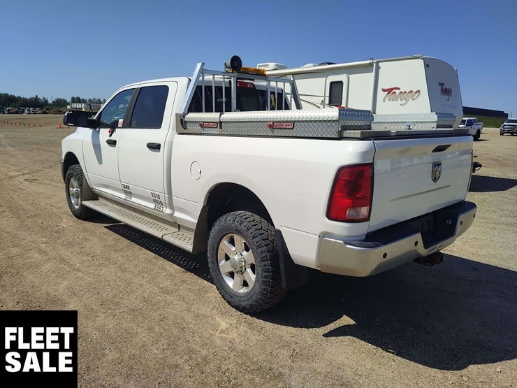 2014-ram-2500-slt-image-3