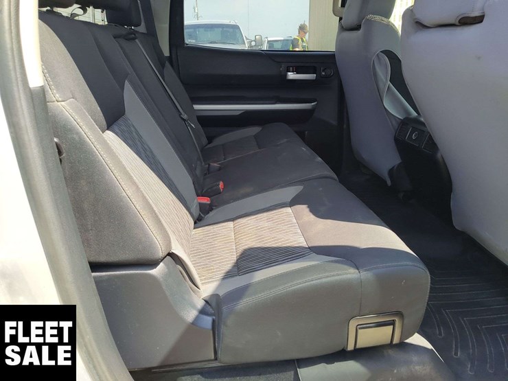2016-toyota-tundra-image-14