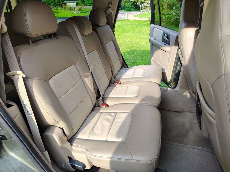 2003-ford-expedition-image-35