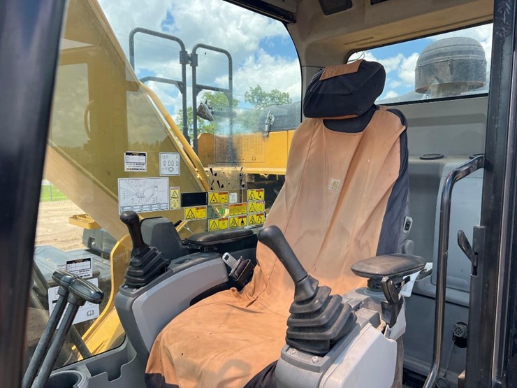 2013-caterpillar-320el-image-33