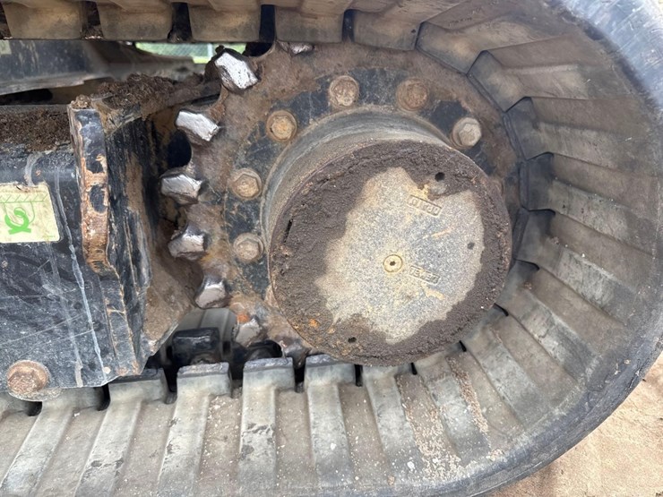 2015-caterpillar-305e2-cr-image-10