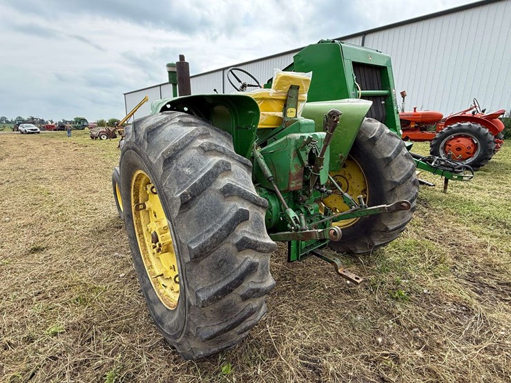 1967-john-deere-3020-image-10