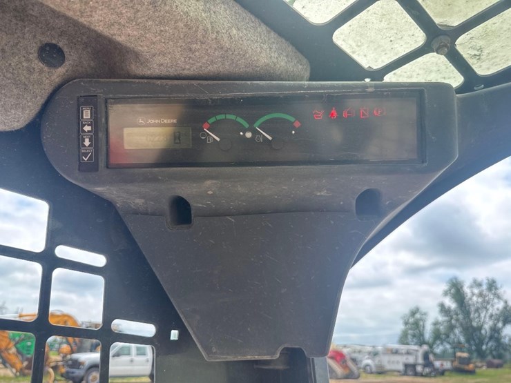 kubota-svl97-2-image-24