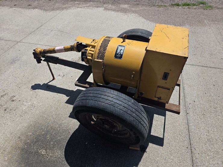 katolight-pto-generator-model:-35lr1,-540-pto,-35-kw,-120/240v,-1800-rpm,-on-cart-with-15”-tires-on-image-7
