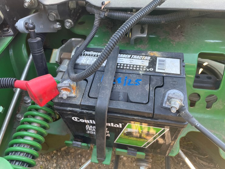 2022-john-deere-la-image-18