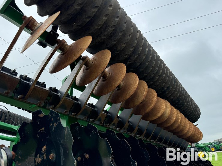 2023-john-deere-2680h-image-14