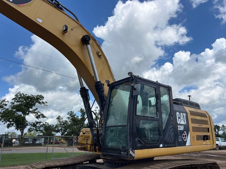 2015-caterpillar-336fl-image-24