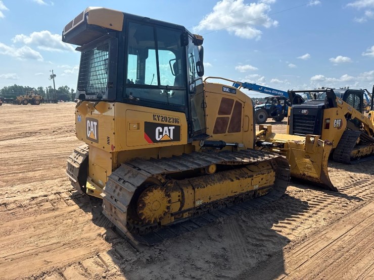 2016-caterpillar-d5k2-lgp-image-5
