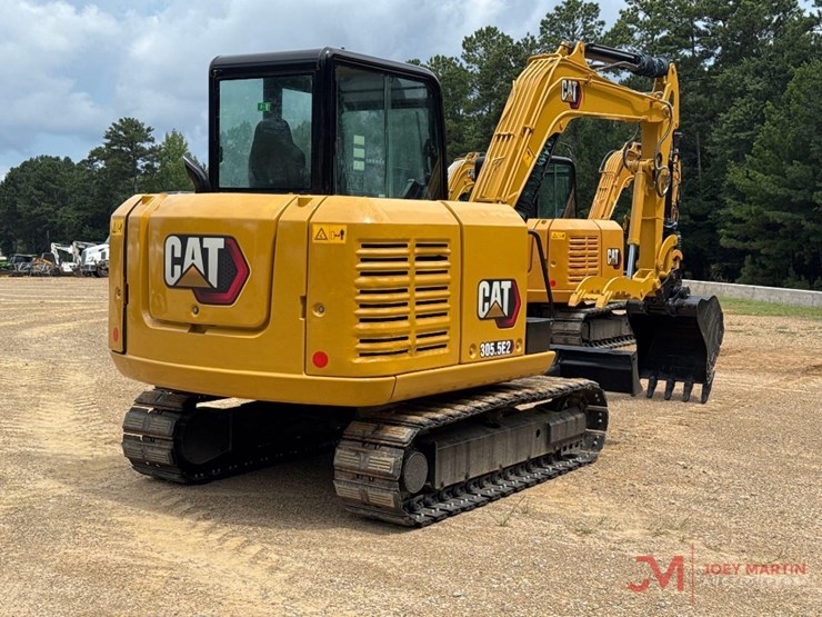 2021-caterpillar-305-image-2