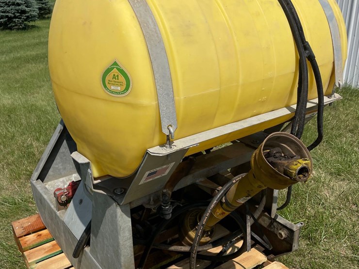 a1-55-gallon-3pt-fly-sprayer-image-10