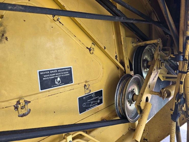 1988-new-holland-tr86-image-81