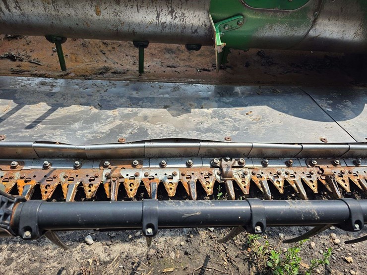 john-deere-630f-image-23