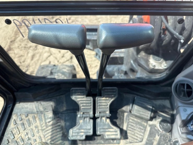 kubota-u55-5-image-30
