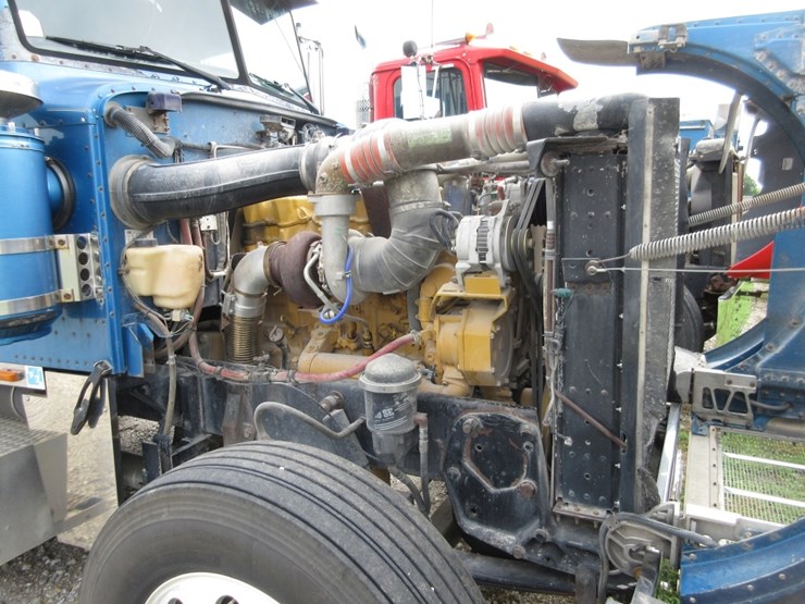 1994-peterbilt-379-image-27