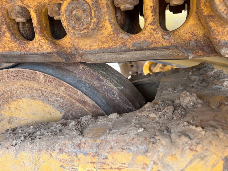 2019-caterpillar-d6t-lgp-image-12