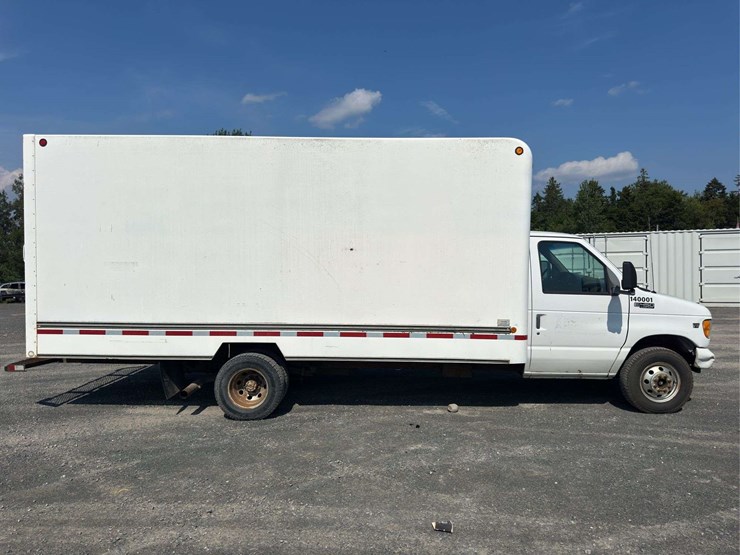 2000-ford-e450-image-8