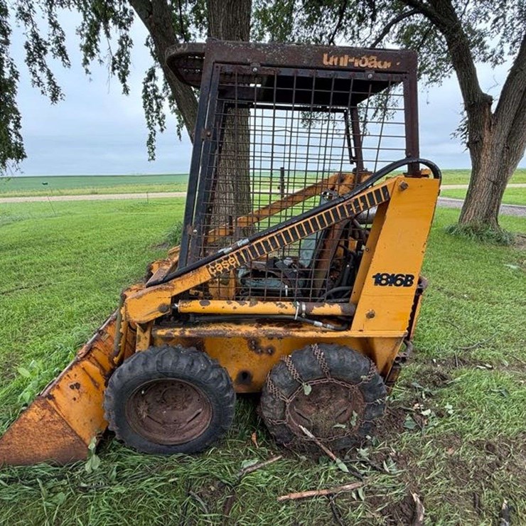 CASE 1816B