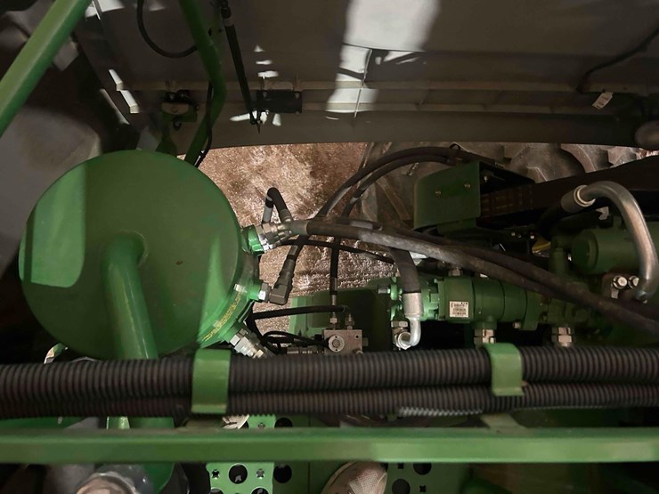 2011-john-deere-9770-sts-image-19