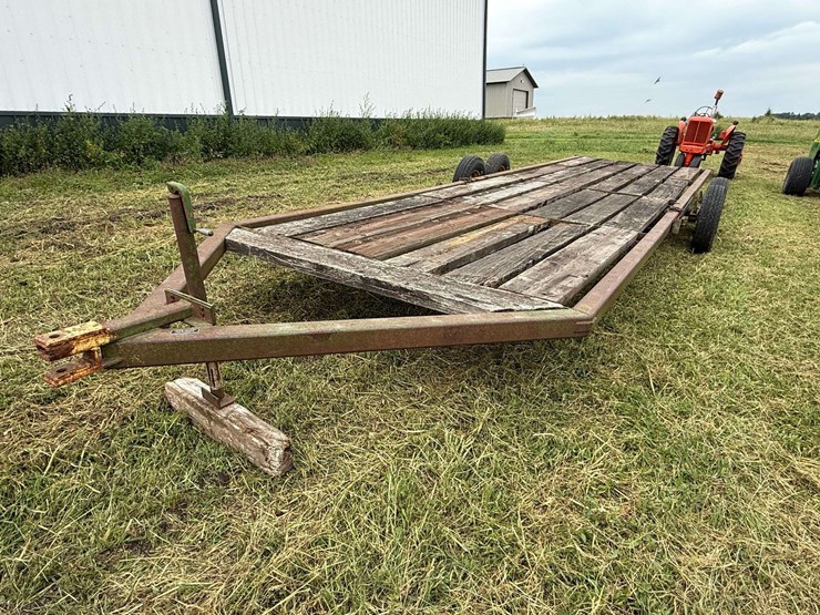 john-deere-8-image-1