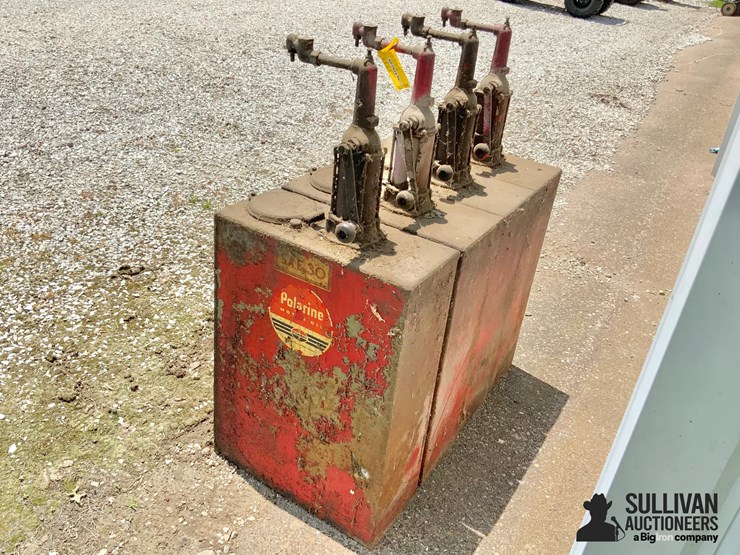 standard-oil-service-steel-rectangular-oil-tanks-w/-hand-pumps-image-7