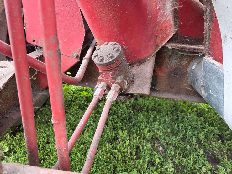 new-holland-355-image-20