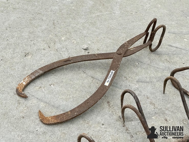 assorted-antique-steel-hooks-image-10