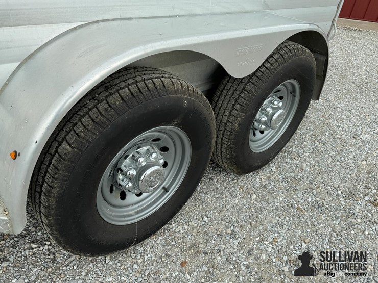 2015-travalong-16'-aluminum-t/a-livestock-trailer-image-20