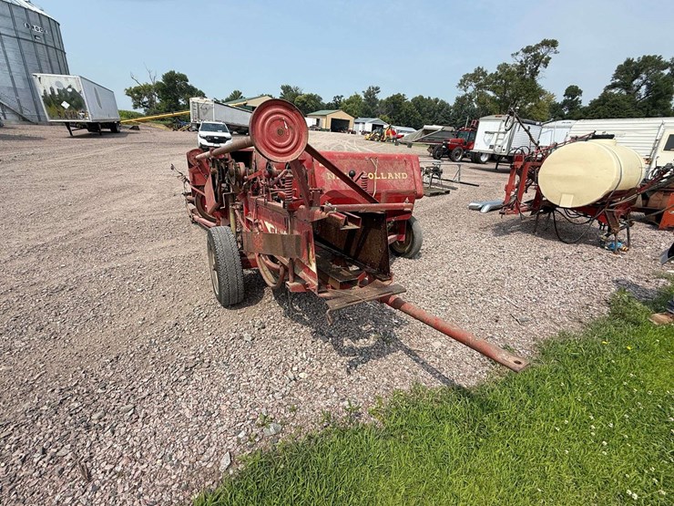 new-holland-271-image-9