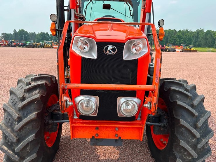 2015-kubota-m110gx-image-41