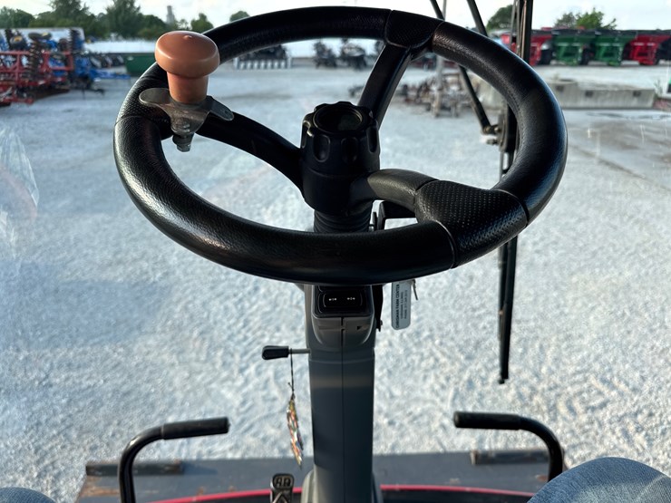 2012-massey-ferguson-9540-image-28