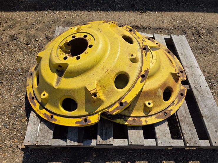 john-deere-8100-image-1