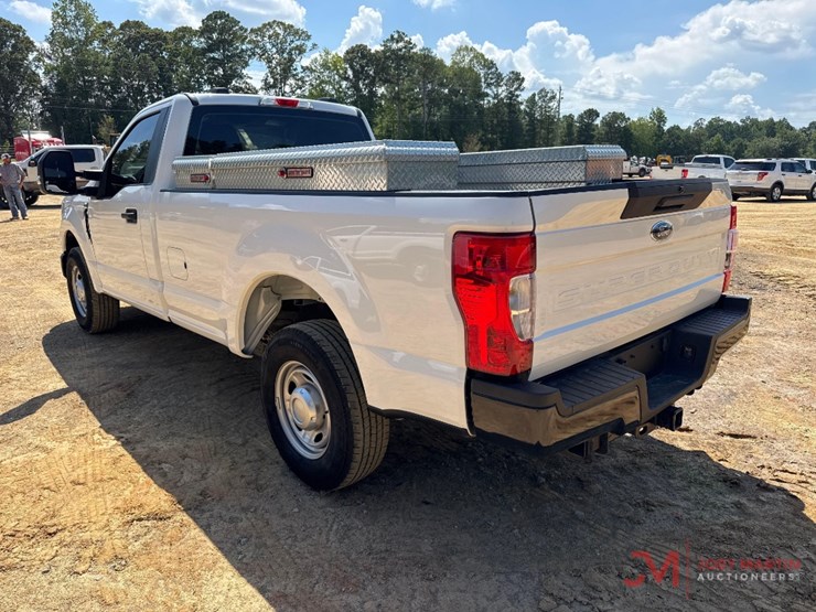 2022-ford-f250-xl-image-4
