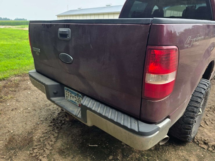 2004-ford-f150-xlt-image-13