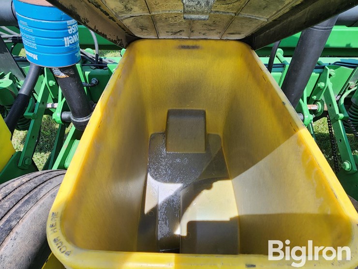1996-john-deere-7200-image-12
