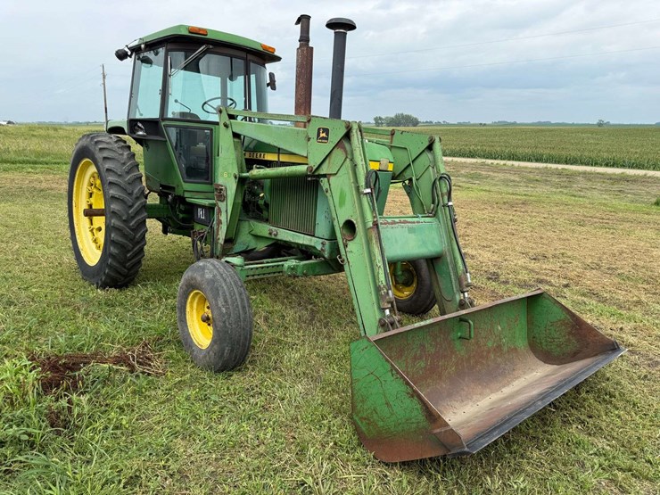 1977-john-deere-4430-image-1