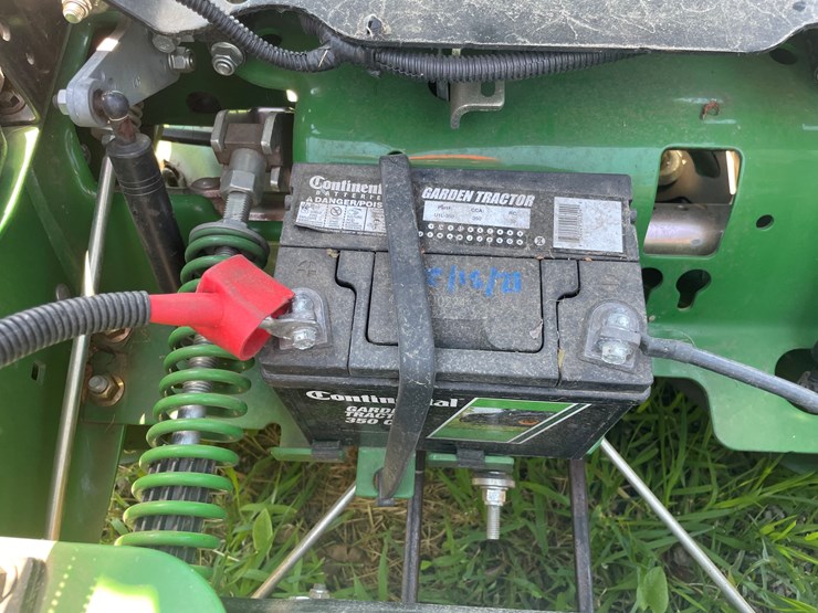 2016-john-deere-z915b-image-23
