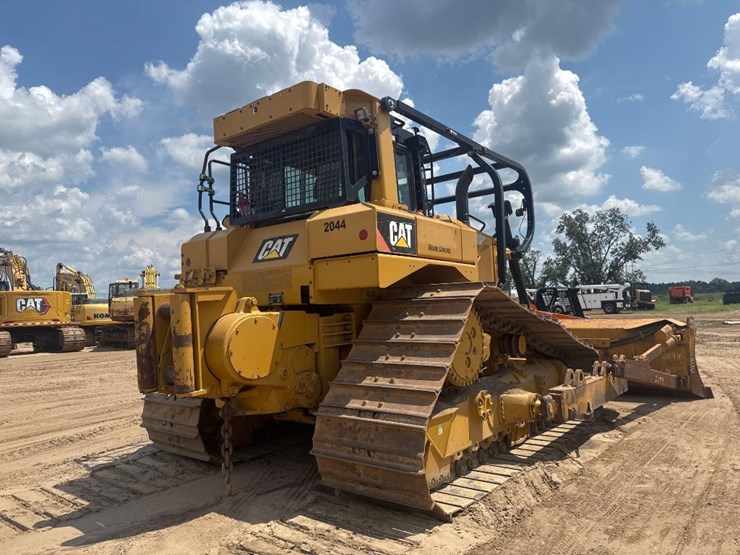 caterpillar-d6t-lgp-image-6