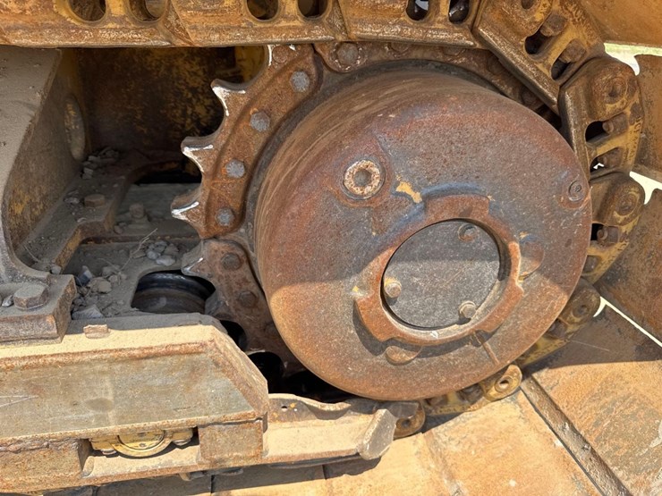 2006-caterpillar-d5g-lgp-image-10