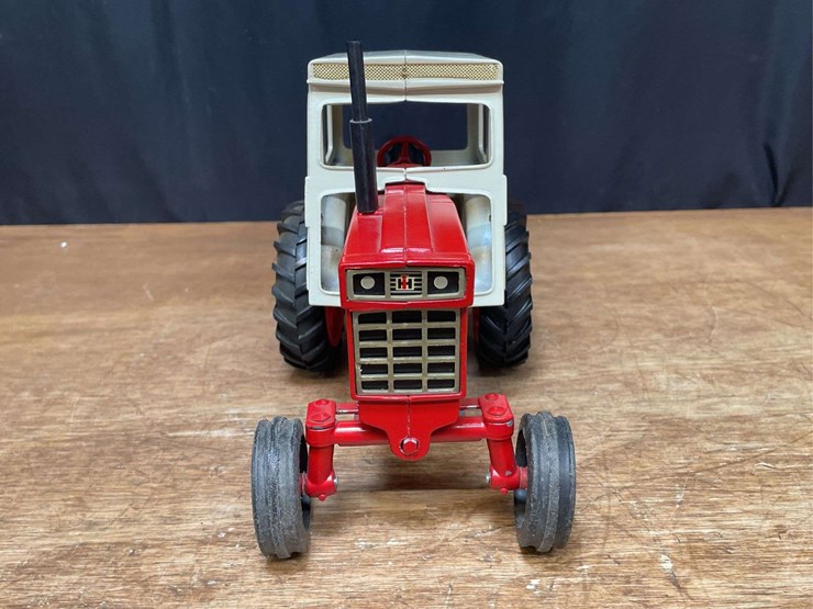 1/16-ih-966-ertl-image-9