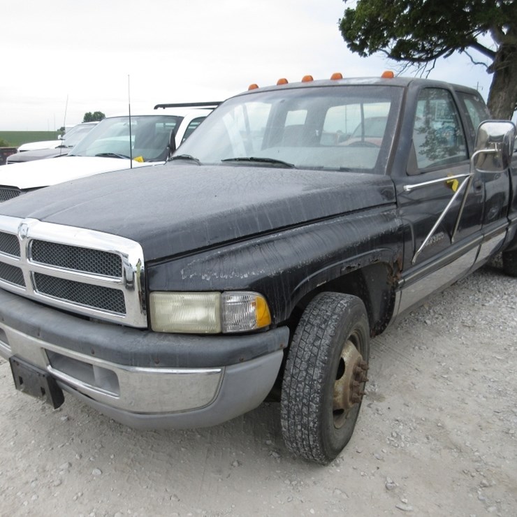 1996 DODGE RAM 3500