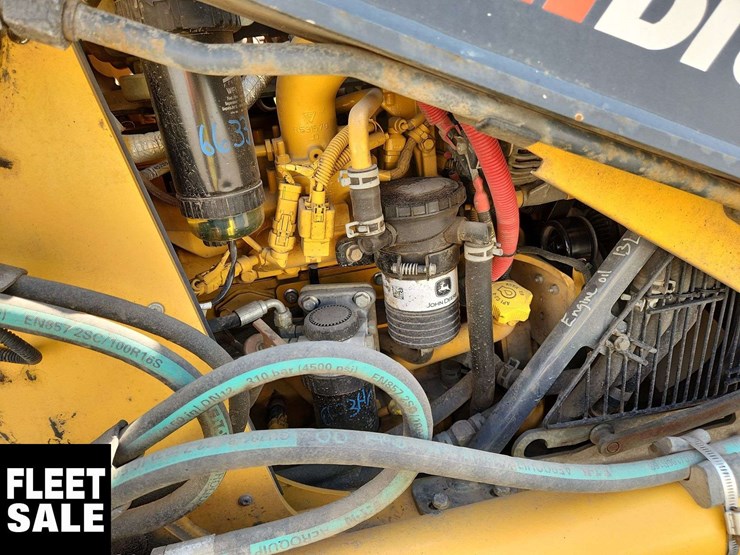 2014-deere-310sk-image-25